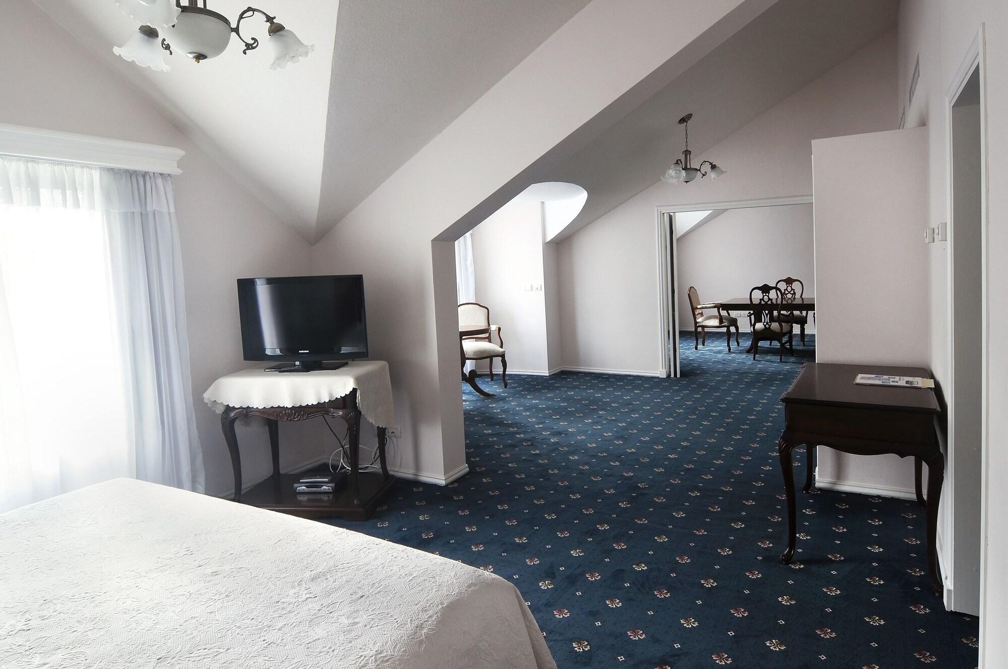 Parque Hotel Jean Clevers Пунта-дель-Эсте Экстерьер фото A suite at the hotel