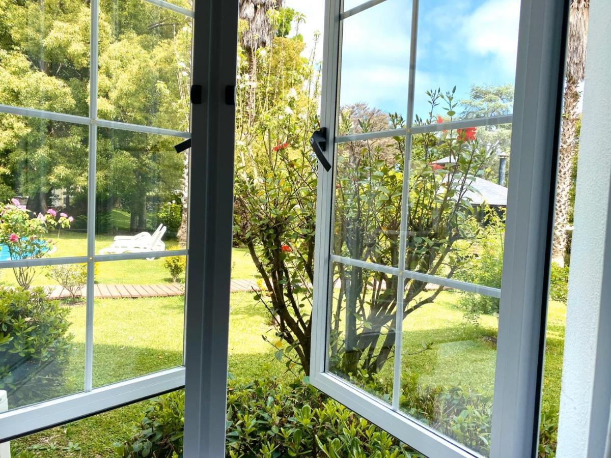 Parque Hotel Jean Clevers Пунта-дель-Эсте Экстерьер фото A window with double glazing
